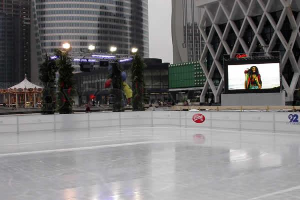 Conseil Général des Hauts de Seine Patinoire du parvis de la Défense