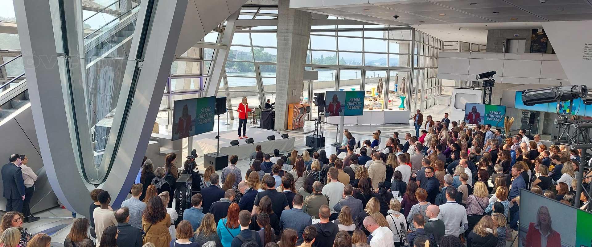 Visuel Boerhinger au Musée Confluence avec Novelty Aura