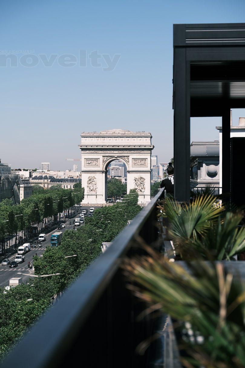 Vertige Rooftop des ChampsElysees Novelty Group, leader de la