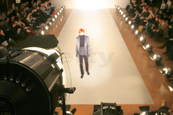 Visuel Défilé Wooyoungni - Mode masculine automne/hiver 2008/2009