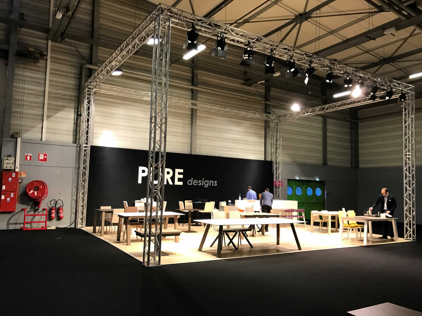 Novelty Grand Ouest au Salon professionnel du mobilier | Novelty Group ...