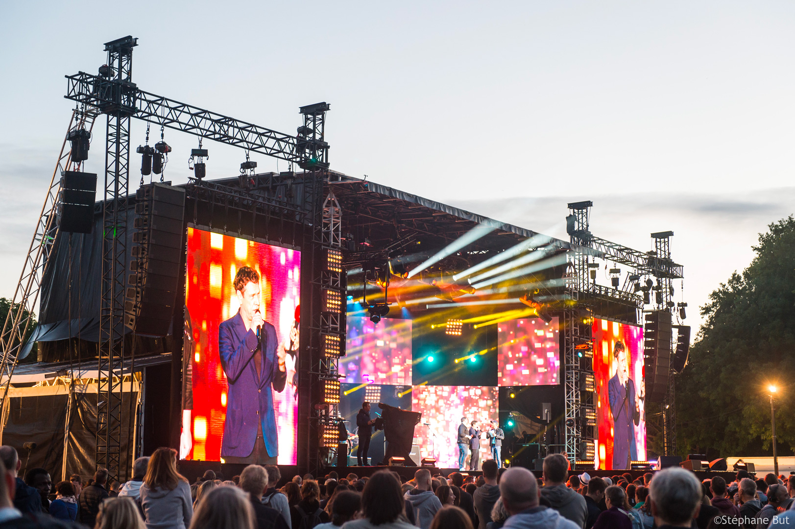 Rfm Music Show Pour Les Equipes Novelty Novelty Group Leader De La Prestation Evenementielle