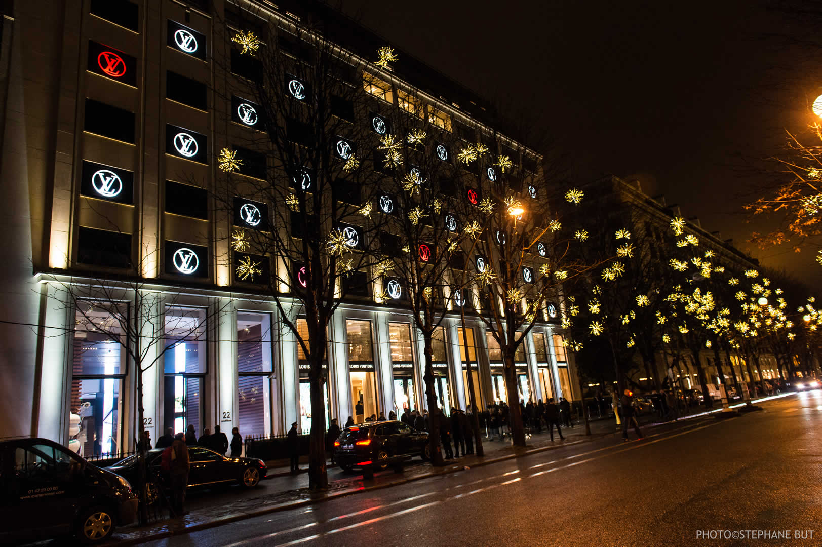 Louis Vuitton Paris Montaigne à Paris 08 75008 (22 Avenue